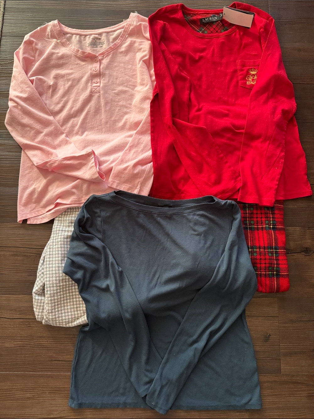 Lot of long sleeved fall/winter pajamas women’s medium